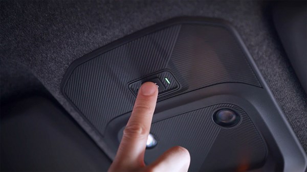 emergency call connected assistance (e-call) - R5 E-Tech electric - Renault