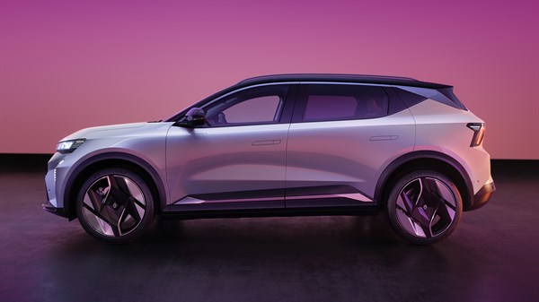 profile - Renault Scenic E-Tech 100% electric
