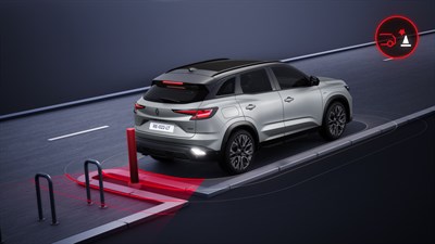 automatic emergency braking - safety - Renault Austral full hybrid E-Tech 