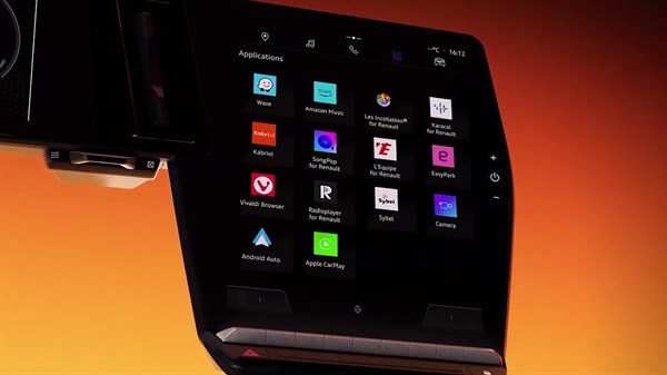 more than 50 in-car apps - Renault Megane E-Tech electric