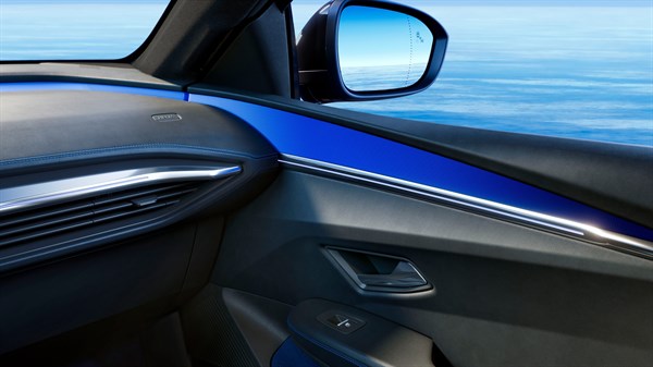 distinctive interior elements in esprit Alpine blue - Renault Megane E-Tech electric