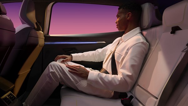 welcoming and comfortable rear seating - Renault Scenic E-Tech electric