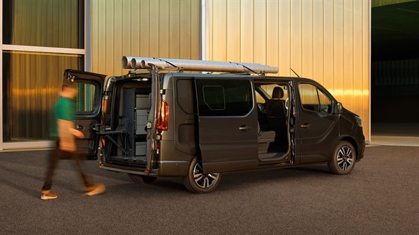 Renault Trafic Van crew cab