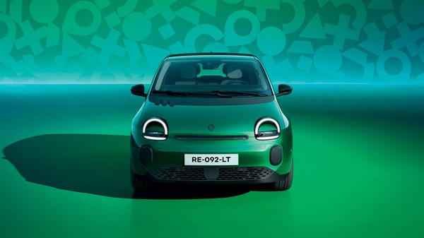 plugged in for everday life - Renault Twingo E-Tech electric