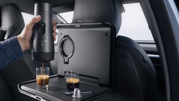 handpresso nomad coffee machine - Renault Megane E-Tech electric