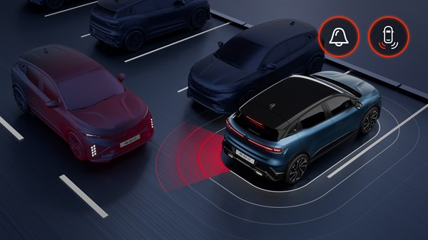 Renault Megane E-Tech electric - rear cross traffic alert