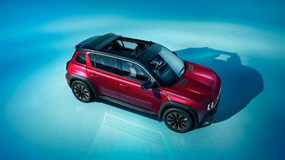 Renault Roland‑Garros partnership ‑ Renault 4 E-Tech electric Roland‑Garros