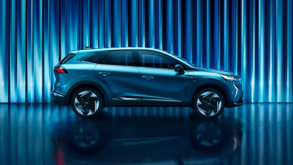 full hybrid E-Tech - managing consumption - Renault


