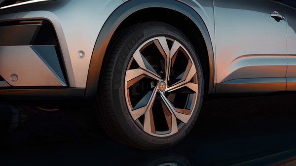 daytona alloy wheel rims - Renault Austral E-Tech full hybrid