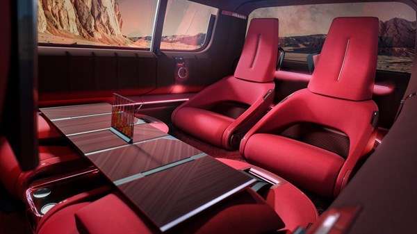 Renault E-Space Concept - six plush seats