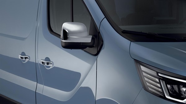 all-new renault Trafic - chrome-finish wing mirror shells